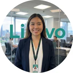 Laura, Administrativa IA de Livvo